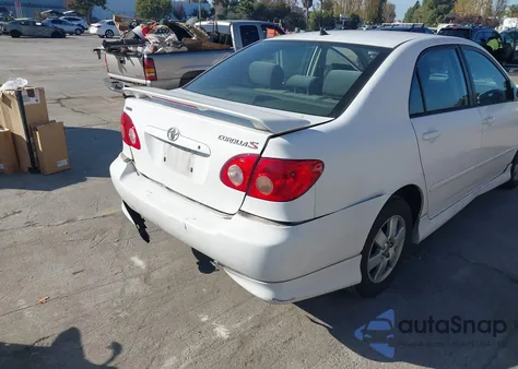 2008 Toyota Corolla S z USA, uszkodzony, nr VIN 1NXBR30E88Z040211